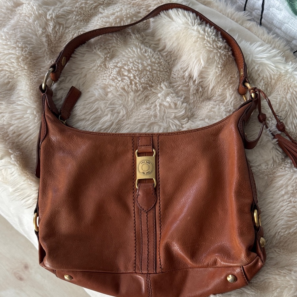 Leather Hobo Shoulder Bag in Chestnut Brown